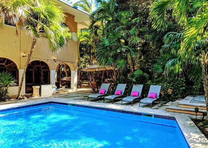 Steps To Ocean Huge Private Pool In Exclusive Fase 1 Playacar Villa Playa del Carmen